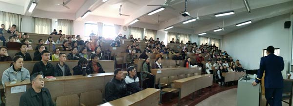 华东神学院举行消防讲座与演习 华东神学院举行消防讲座与演习